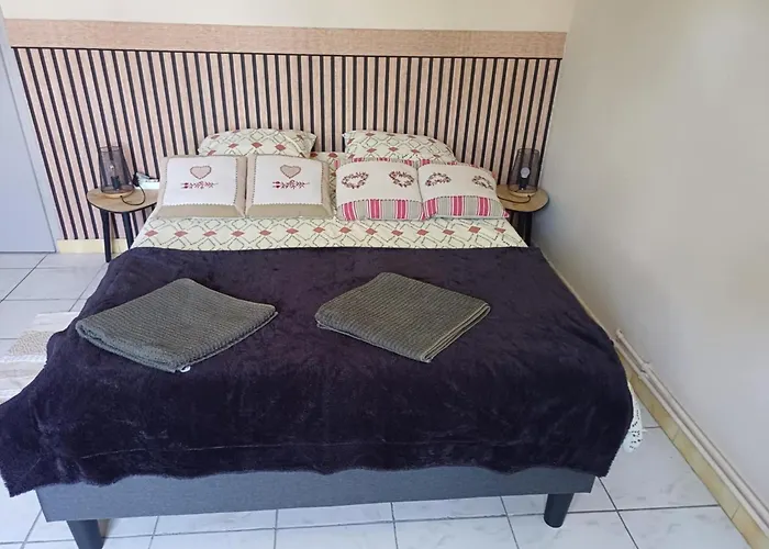 D'hote Du Moulin Bed & Breakfast 4*